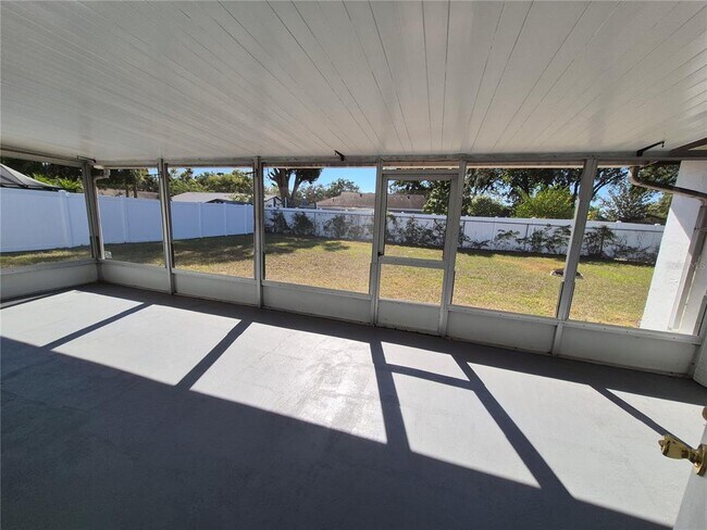 Building Photo - 2924 Ripplewood Dr