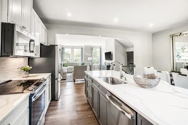 Building Photo - Stunning Luxury 4BR 3BA Home w/ Granite Island • Remodeled Kitchen • 2-Car Garage in Charlotte