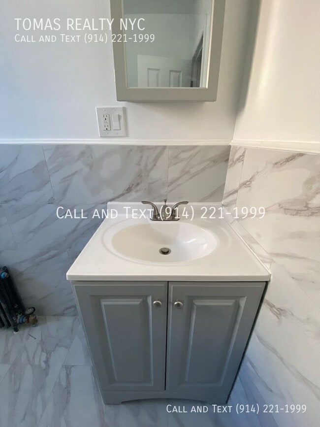 Building Photo - 65 Livingston Ave