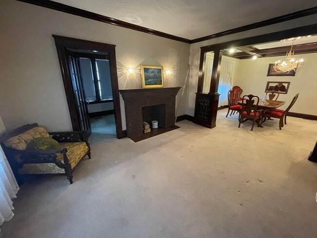 Building Photo - 51 Richmond Ave