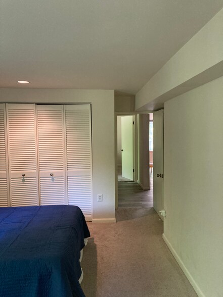 Building Photo - 7608 Carteret Rd