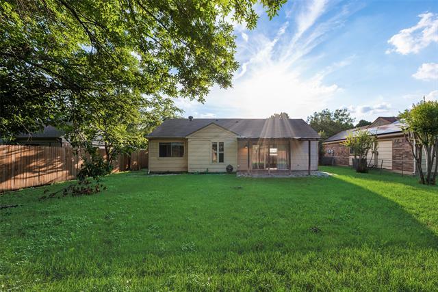 Building Photo - 7204 Shadow Bend Dr