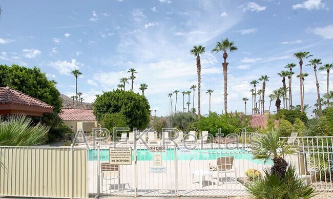 Building Photo - 211 Canyon Cir N