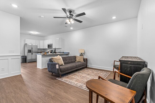 Building Photo - 1/2 OFF 1ST MONTH...BRAND NEW Townhome in Shelbyville...AVAILABLE NOW!