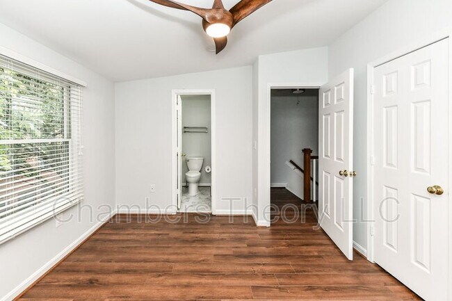 Building Photo - 6857 Washington Blvd