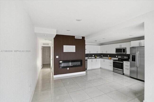 Building Photo - 25874 SW 144th Ct