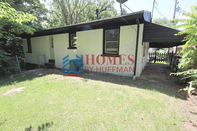Building Photo - Three Bedroom House  | Attached Garage