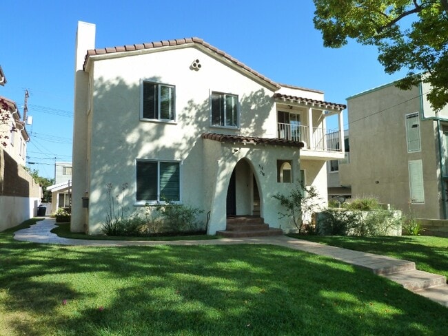 Building Photo - 718 1/2 E San Jose Ave