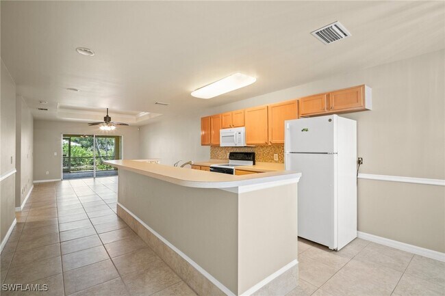 Building Photo - 722 SW 35th St