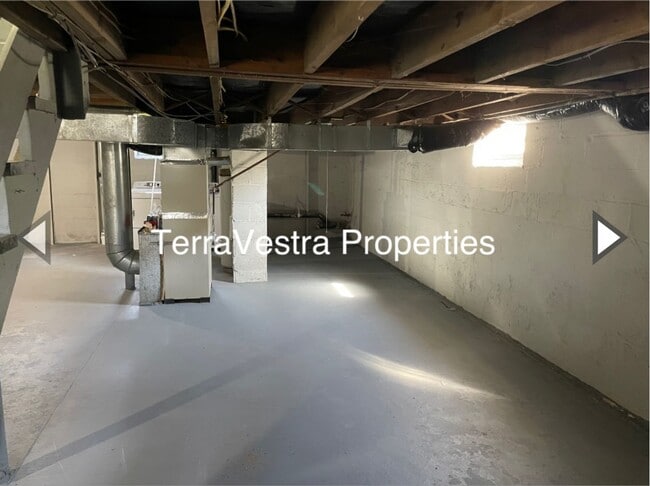 Building Photo - 3 Bed/1 Bath Single Family Home in Upper D...