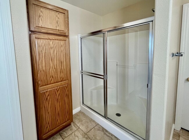 Building Photo - **COMING SOON**Spacious 4-Bedroom Home with Oversized Loft & Expansive Backyard