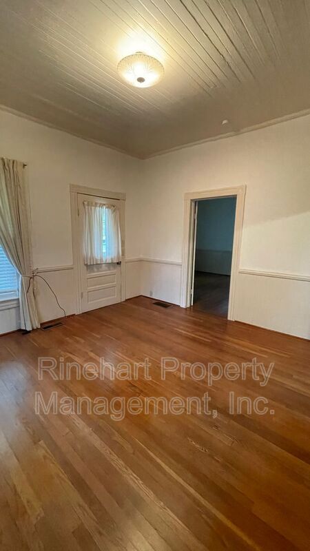 Building Photo - 140 Ebenezer Ave