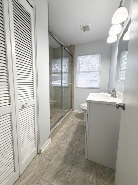 Building Photo - 1616 Mayfield Ave