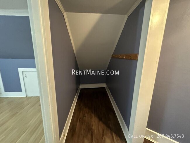 Building Photo - 253 Brunswick St