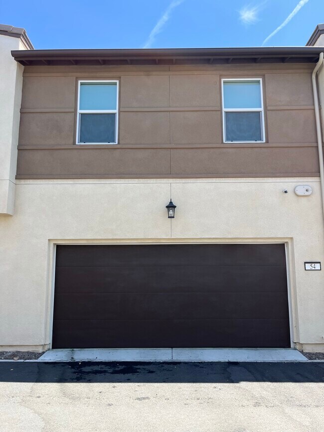 Building Photo - 54 Harmony Dr