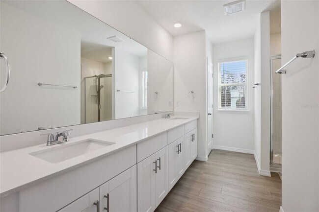 Building Photo - 11876 SHINE VIEW Ln