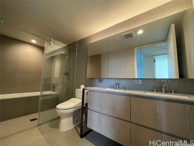 Building Photo - 1000 Auahi St