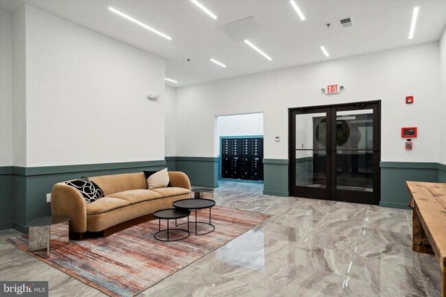 Building Photo - 2636 E York St