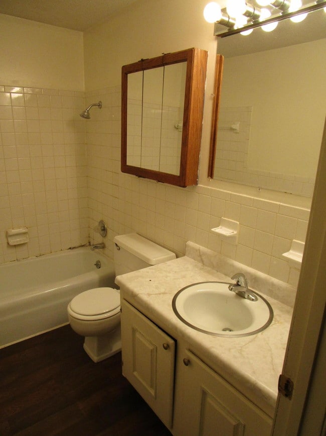 Building Photo - 4325 W Bethany Dr