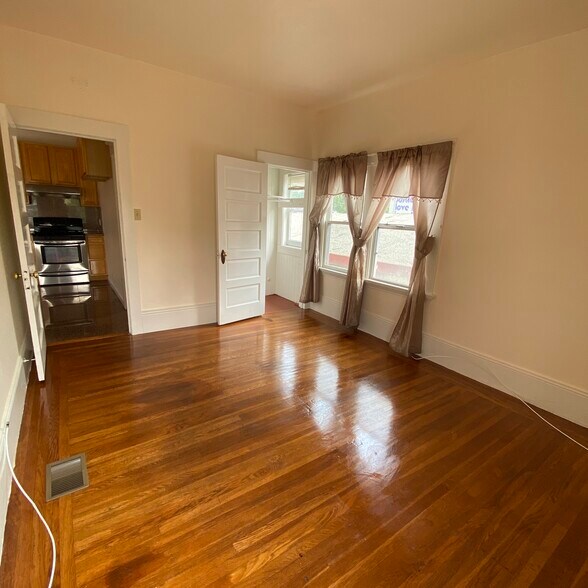 Building Photo - 770 Buena Vista Ave