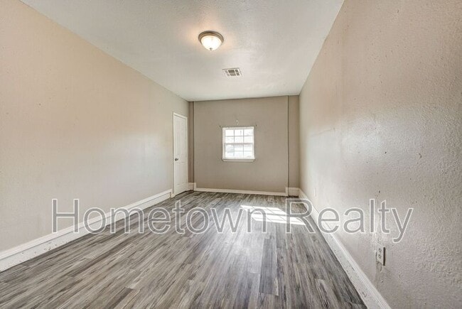 Building Photo - 333 NW 90th St