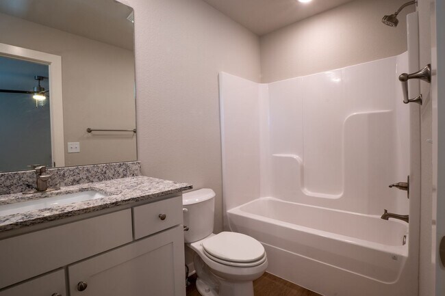 Building Photo - 1231 N Pink Ter