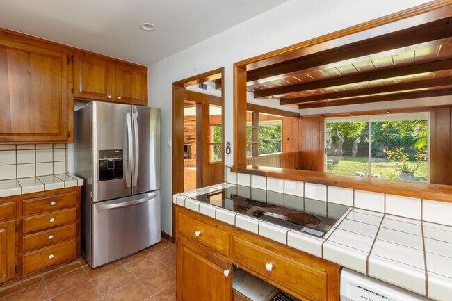 Building Photo - Charming Rustic 3BD/2BA Home in Peaceful C...