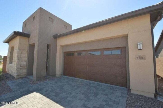 Building Photo - 9320 S 55th Pl