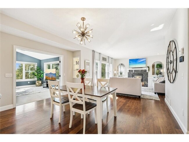 Building Photo - 9520 Scott St