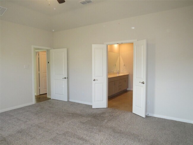 Building Photo - 3416 Chasemoor Dr