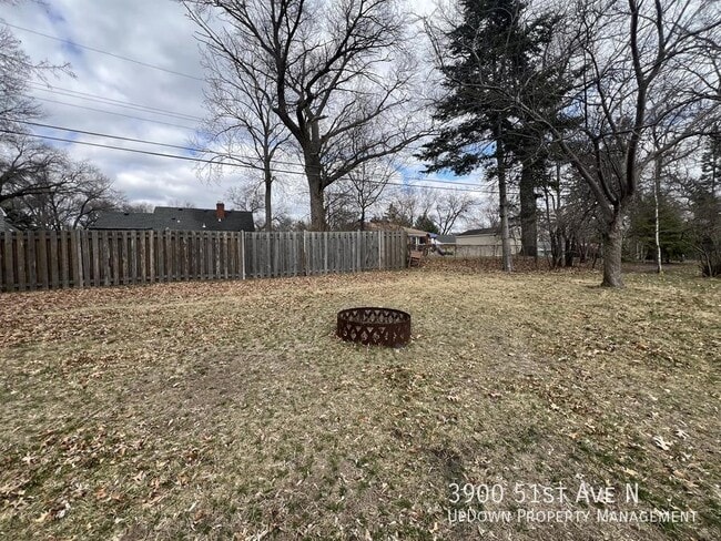 Building Photo - 3900 51st Ave N