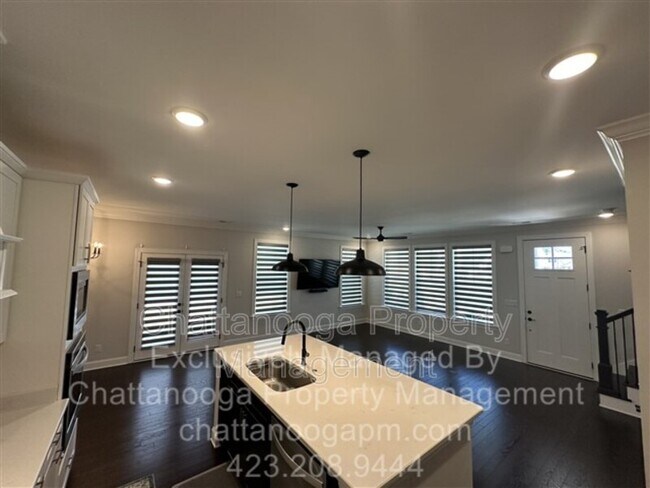 Building Photo - 1526 Bowtie Rd