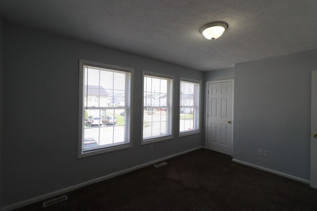Building Photo - 209 Coburn Dr