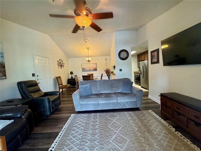 Building Photo - 4032 Crockers Lake Blvd