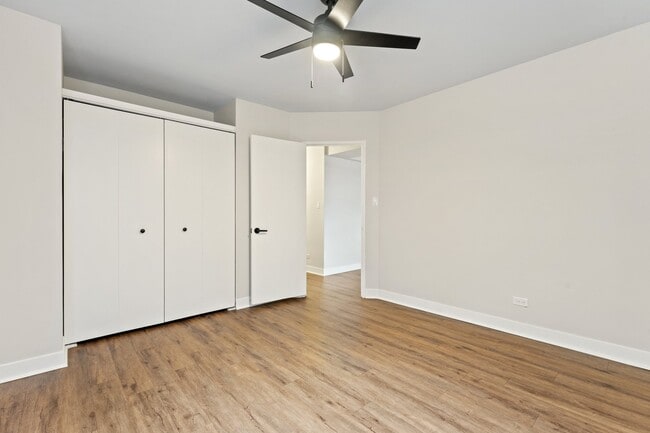 Building Photo - 4980 N Marine Dr