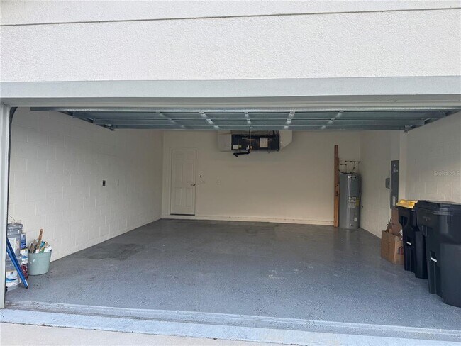 Building Photo - 1016 Cascade Dr