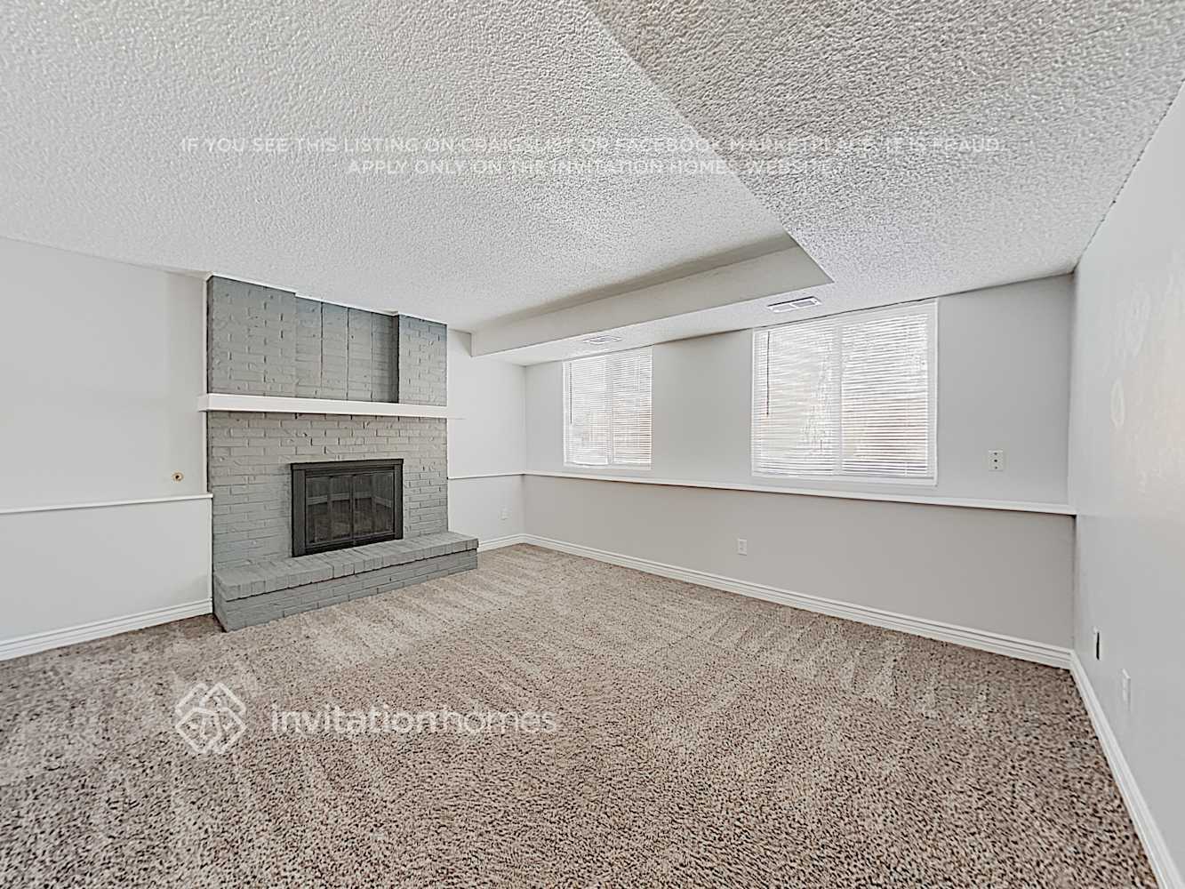 Building Photo - 4431 E 115th Pl