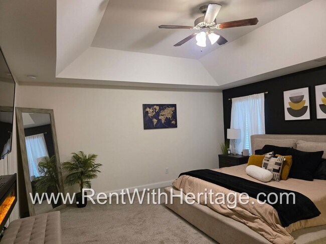 Building Photo - Amazing 5 Bedroom/ 3 Bath Home in Sweetwater, a Swim Tennis Community/ Attention to Detail / Grea...