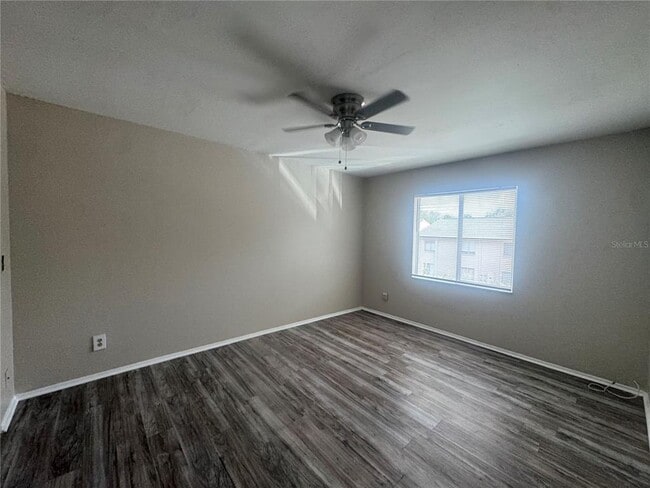 Building Photo - 5503 Pokeweed Ct