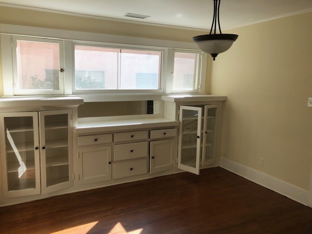 Dining Room with built ins - 1725 Granville Ave