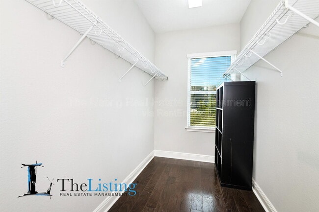 Building Photo - 8555 Pinter St