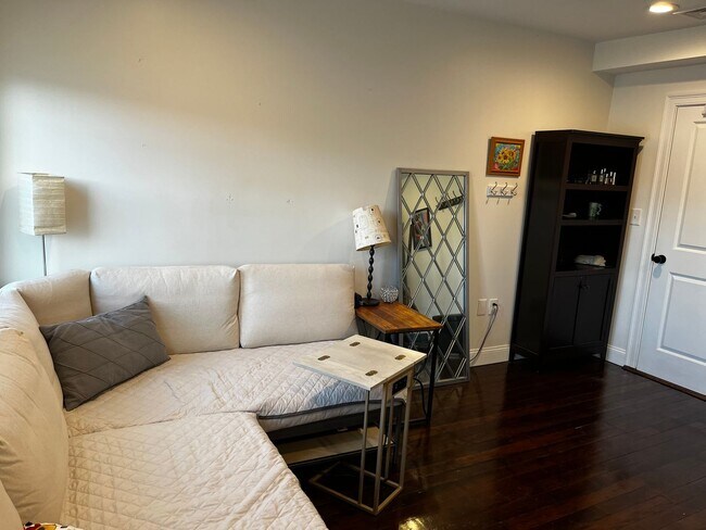 Building Photo - Spacious Condominium– Modern Comfort in th...