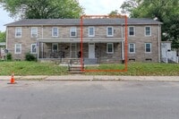 Building Photo - Gut Renovated Three Bedroom/1.5 Bathroom H...