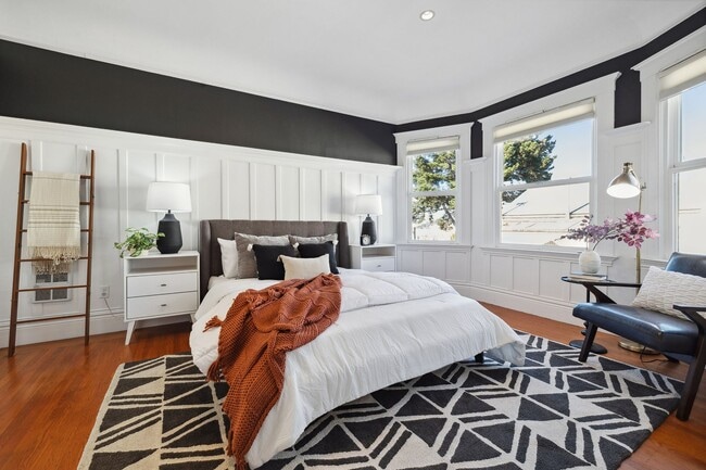 Building Photo - Bernal Heights: Remodeled Unfurnished Top Floor Condo w/ Garage Parking & Shared Yard