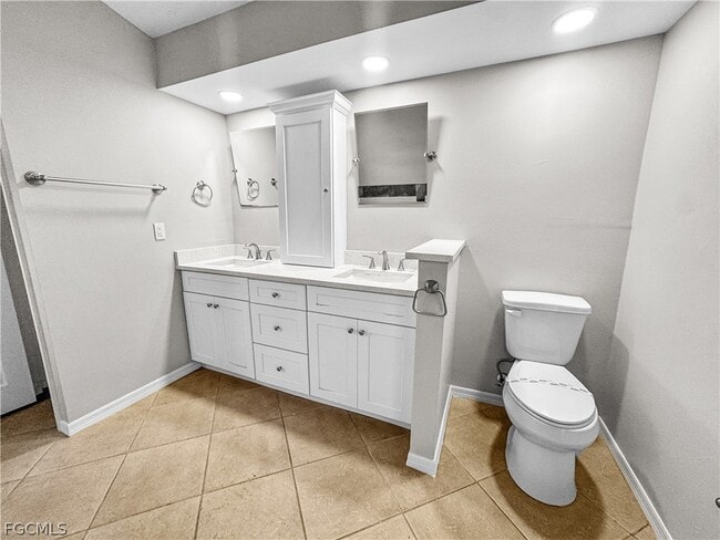 Building Photo - 326 SW 29th St