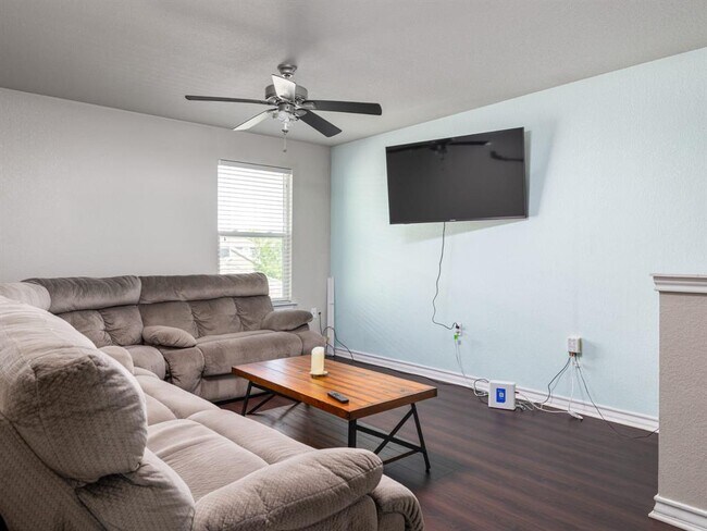 Building Photo - 1919 Rinker Ranch Dr