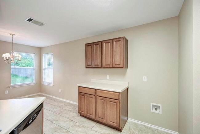 Building Photo - 311 Indian Meadow Dr