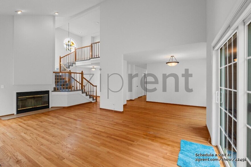 Building Photo - 2643 Spring Oaks Dr