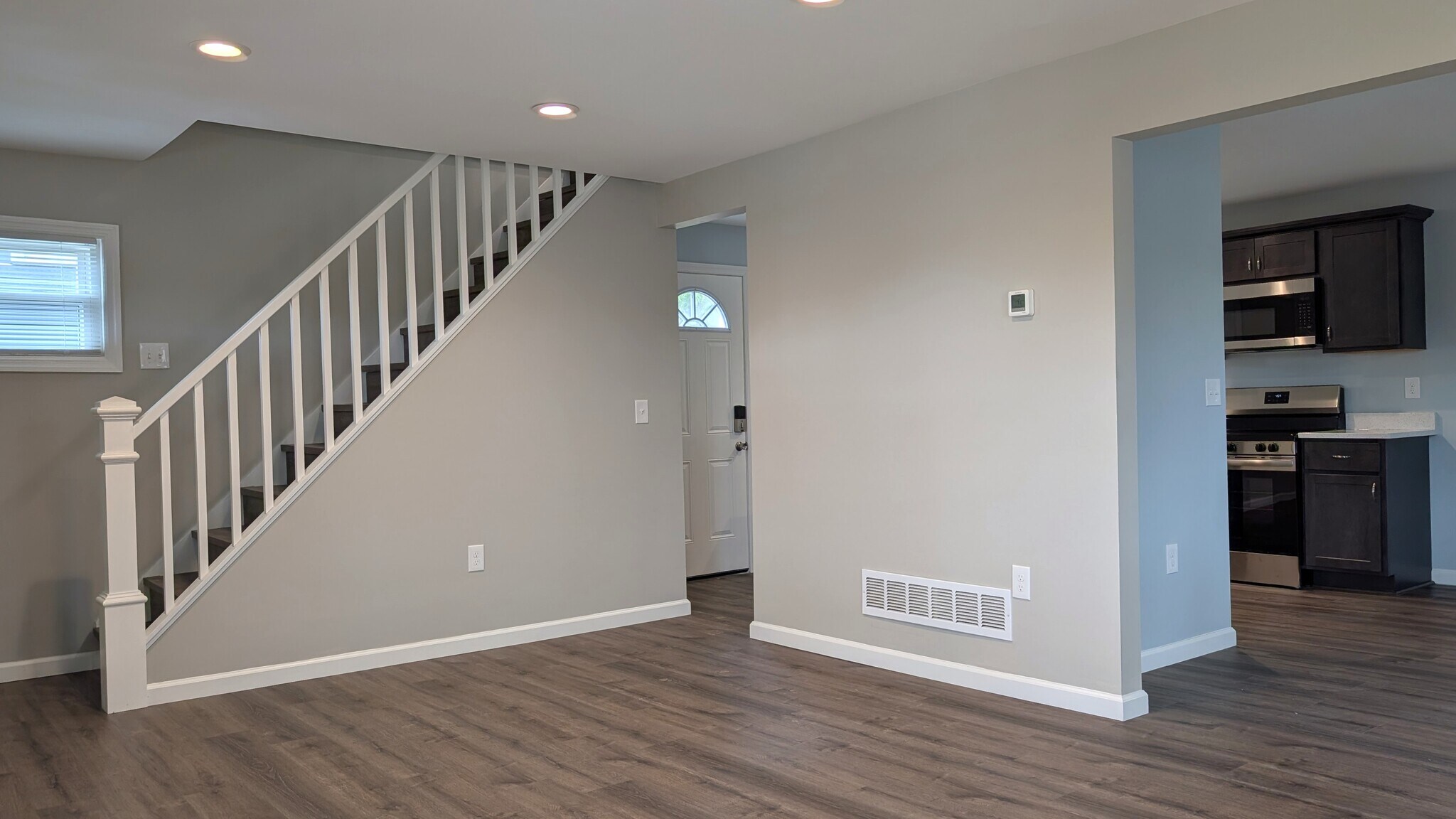 Livingroom-Upstairs ti Second Floor Bath and 3 Bedrooms - 2903 Homehurst Ave