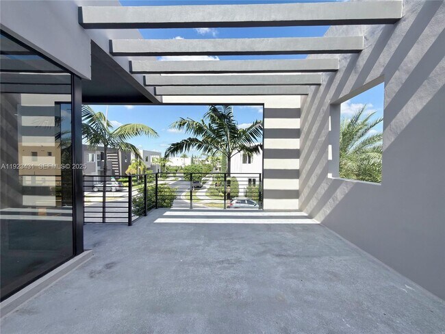 Building Photo - 10098 NW 74th Terrace